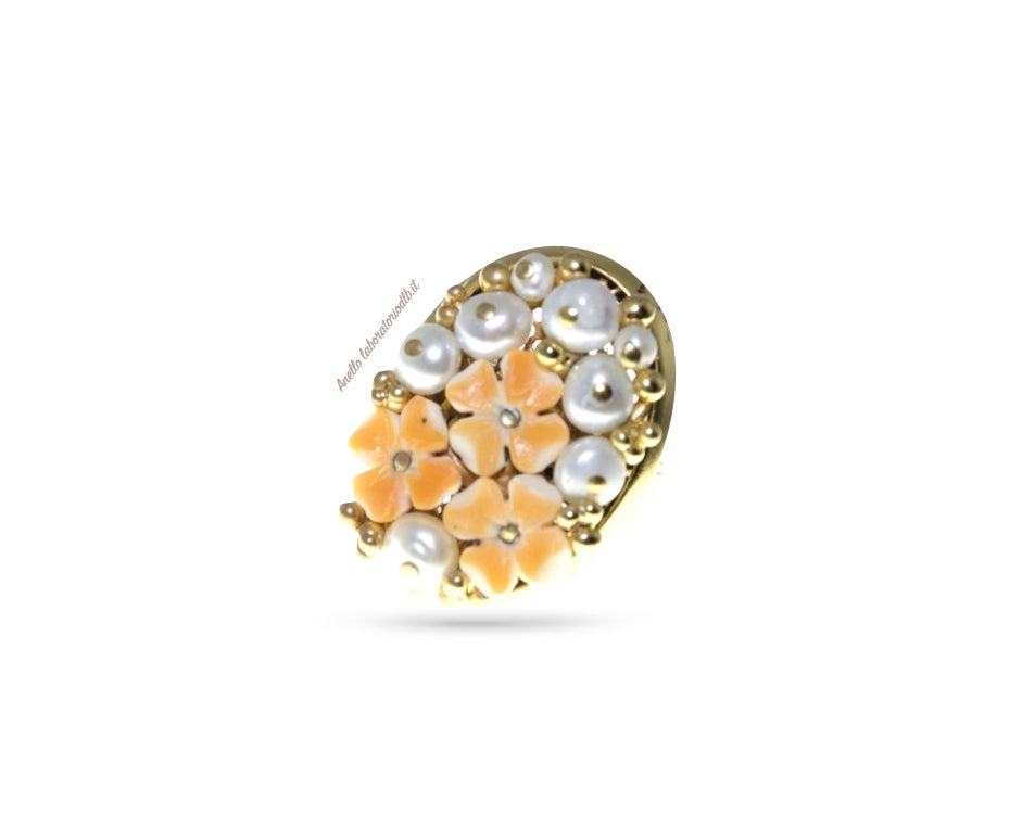 anello-artigianale-donna-argento-perle-fiori-di-conchiglia
