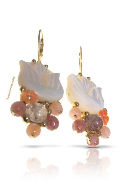 madreperla-tulipano colorato-tulipano-argento-pietre-fiori di conchiglia